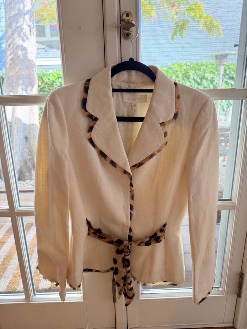 Vintage Escada Linen & Silk Blazer with Leopard-Print Trim y2k resort / bridal - Picture 1 of 4